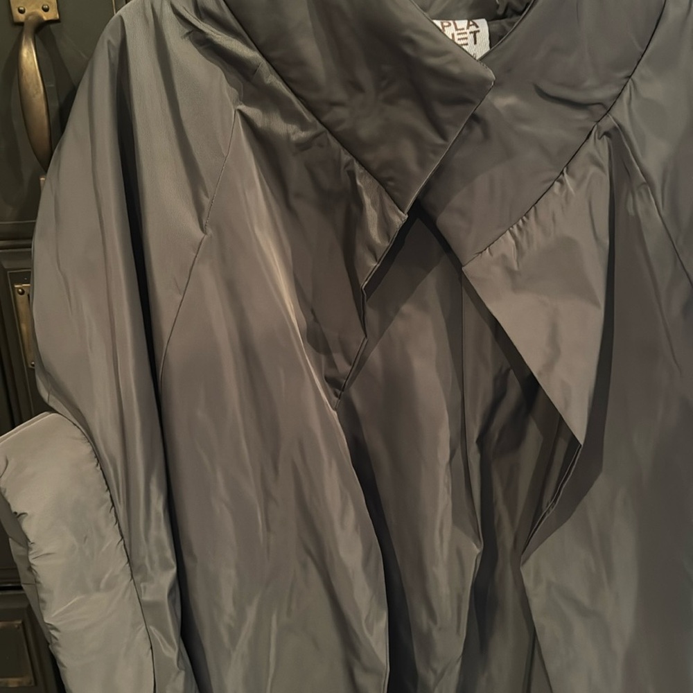 ⭐️ PLANET by Lauren G Chic Cape - Picture 3 of 8